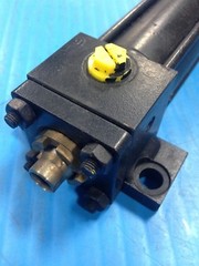 USED PARKER SERIES 2A PNEUMATIC AIR CYLINDER 01.50 CC2AT19AC 30.00 (H3)