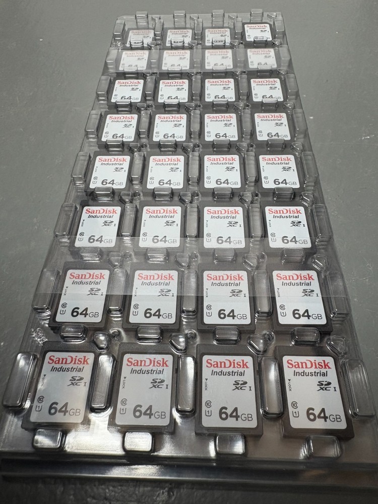 SDSDAF4-064G-I Sandisk memory card 64GB