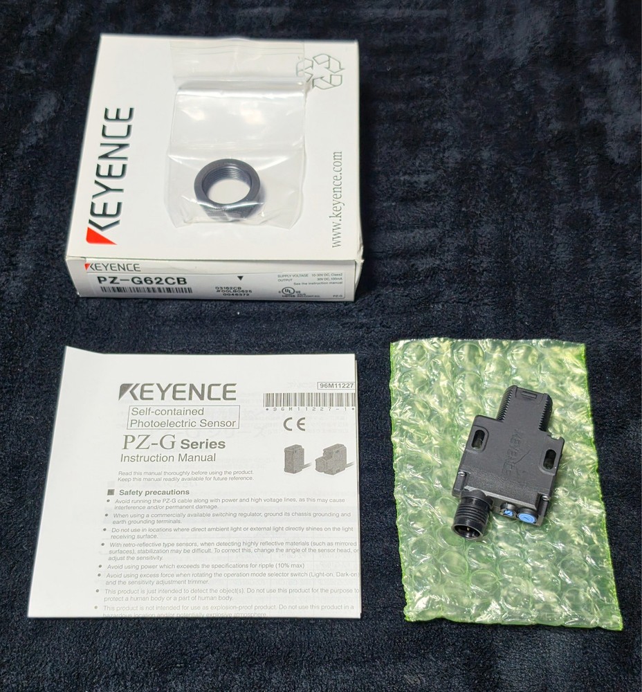 Keyence PZ-G62CB, PHOTOELECTRIC SENSOR, 0.1-1 METER RANGE, 10-30 VDC