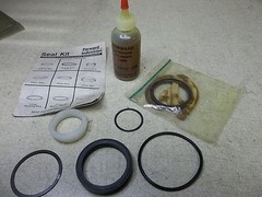 NEW Forward Industries Seal Kit *FREE SHIPPING* 0100-0009 is on the bottle