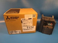 Mitsubishi FR-D740-0.4K, Variable Frequency Drive (VFD) / Inverter. Input 3PH AC