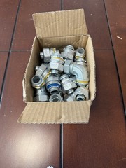 CENTAUR LT9050 1/2″ Insulated 90D Liquid Tight Conduit Connector 5 pc + 13pc NEW