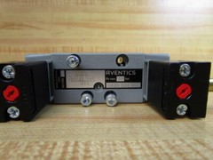 Aventics 0820 024 992 Directional Valve 0820024992 W/2 Valves