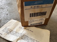 Johnson Controls R-3030-1 Reversing Relay