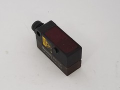 BAUMER OSDK 10D9001/S35A PHOTOELECTRIC LASER SENSOR 10-30 VDC