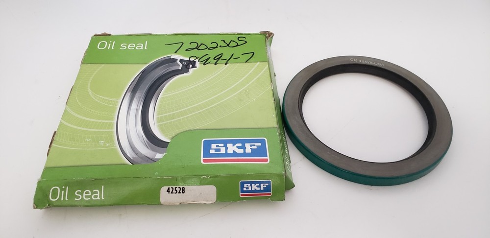 SKF 42528 OIL SEAL, SINGLE LIP WITH SPRING, 4-1/4″ x 5-1/2″ x 7/16″, NIB