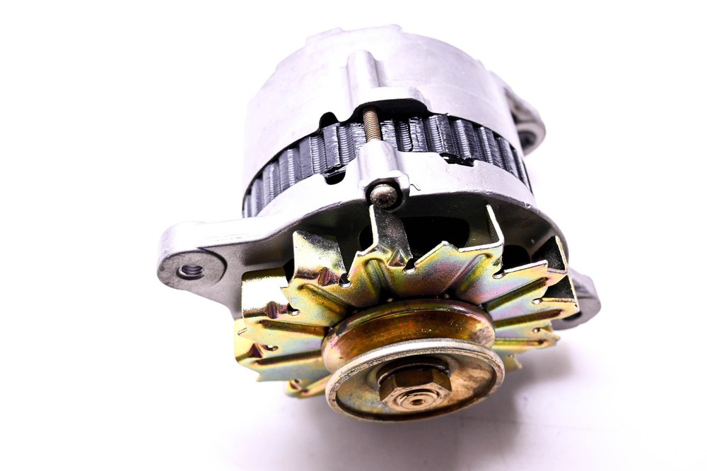 Total Source 064068, MD064068 Remanufactured Alternator fits Mitsubishi NOS