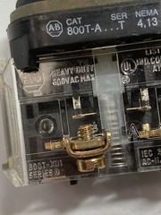 ALLEN BRADLEY 800T-A1D1 PUSHBUTTON GREEN FLUSH 1NO SERIES T