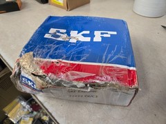 New Open Box SKF 22222 EK/C3 110mm 200mm 53mm SPHERICAL ROLLER BEARING