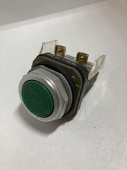 ALLEN BRADLEY 800T-A1D1 PUSHBUTTON GREEN FLUSH 1NO SERIES T