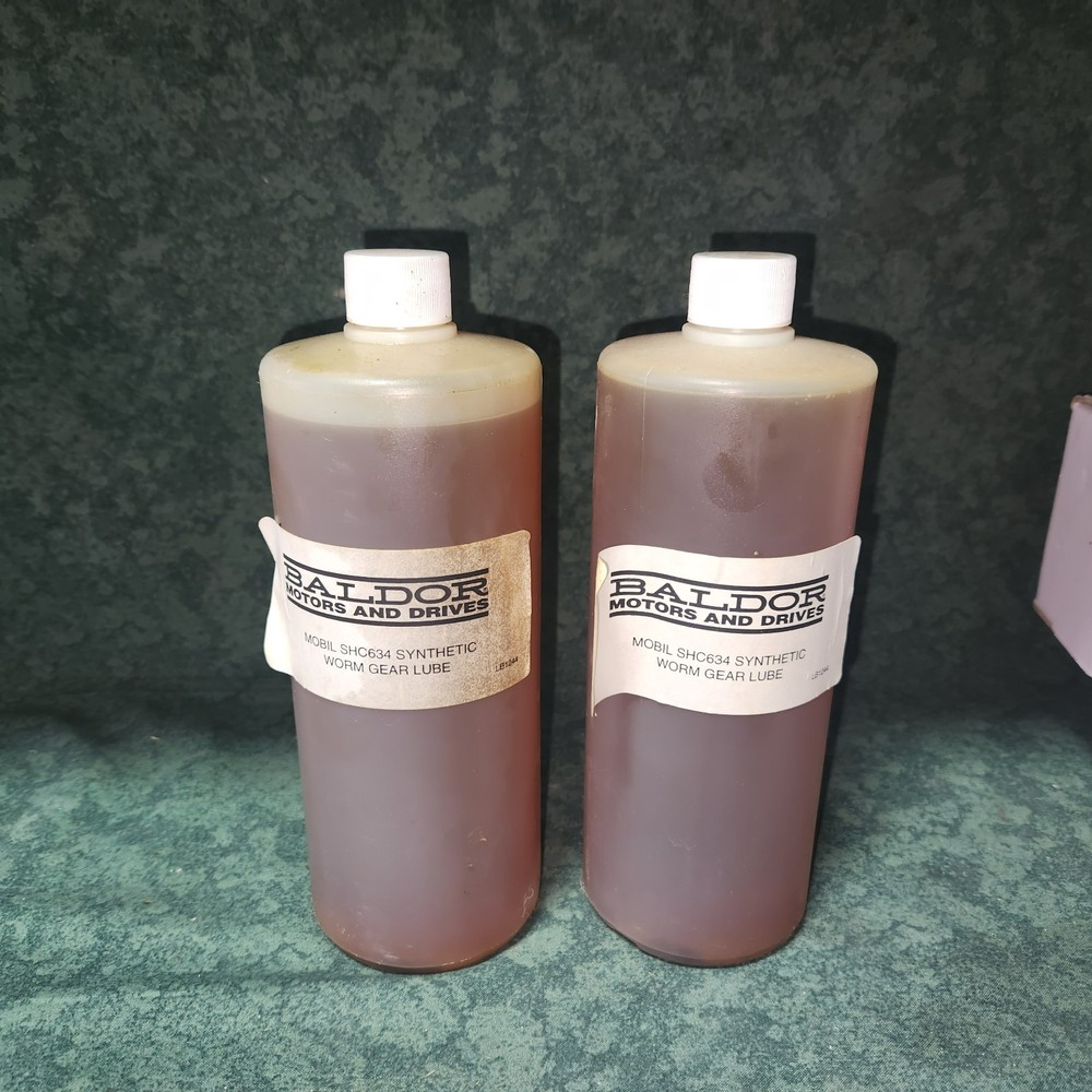 2 Quarts Baldor Synthetic Worm Gear Lube (45210-H4)