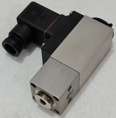 DANFOSS MBC5100 PRESSURE CONTROL SWITCH 5.00 BAR – 30.00 BAR 061B000366