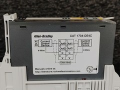ALLEN BRADLEY 1734-OE4C POINT I/O 4 Point Analog Output Module w Terminal Base
