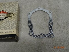 New OEM Briggs & Stratton Cylinder Head Gasket 272171, 270836