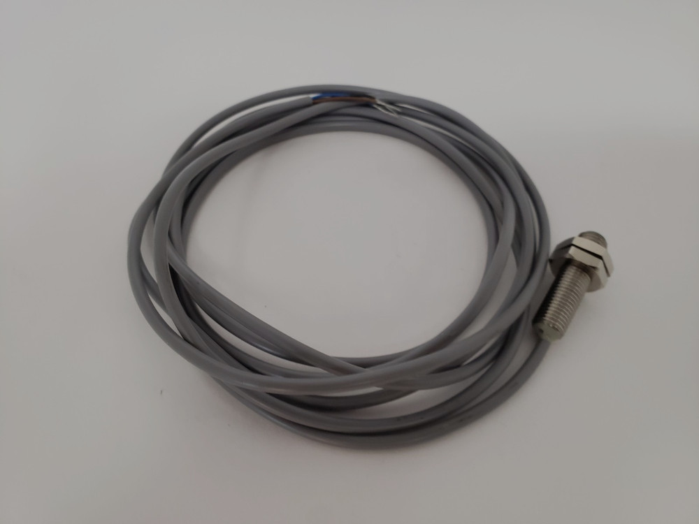 BAUMER ELECTRIC IFRM-08P1701/L PROXIMITY SENSOR LED INDICATOR PNP NO NNB