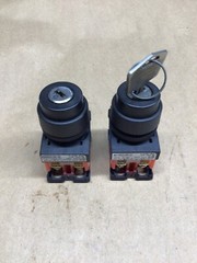(Lot Of 2) Fuji Electric AR22JAR-2D Lock-Out Switch #4010F279