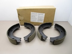 Ford Motorcraft BRP-771 Parking Brake Shoe Set 9U2Z-2A753-A FMS771NH