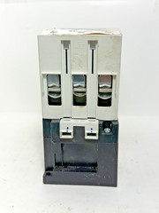 Siemens Sirius 3-Pole IEC Power Contactor 3RT1946-4G Control Electric Motor