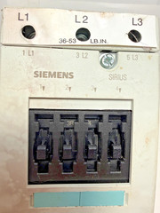 Siemens Sirius 3-Pole IEC Power Contactor 3RT1946-4G Control Electric Motor