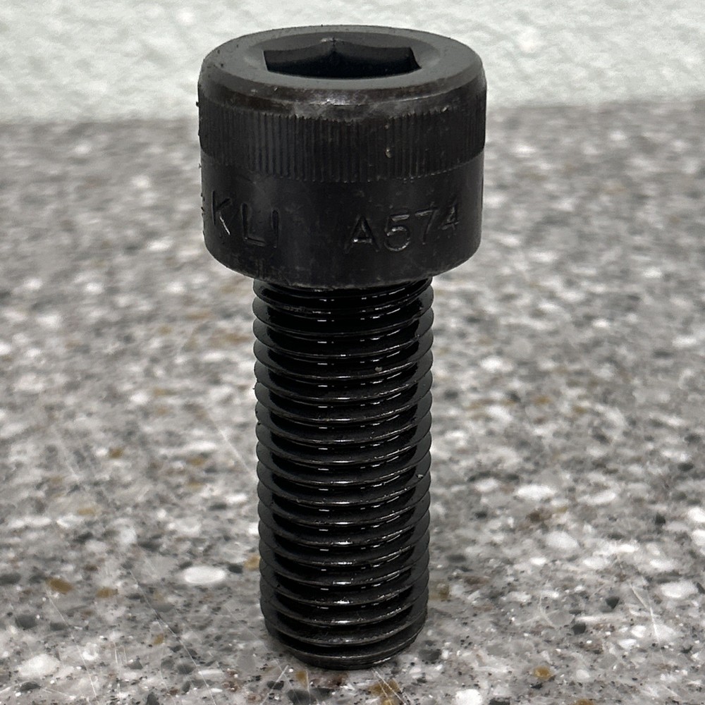 KERR AMERICAN STANDARD ALLOY STEEL 1-8 X 2-1/2″ SOCKET CAP SCREW 100C250KCS