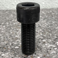 KERR AMERICAN STANDARD ALLOY STEEL 1-8 X 2-1/2″ SOCKET CAP SCREW 100C250KCS