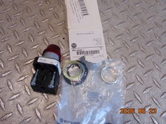 ALLEN BRADLEY 800T-QH2R SER V INDICATOR PILOT LIGHT RED LENS