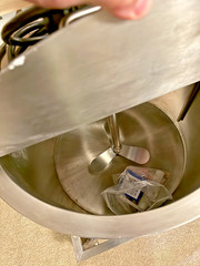 Wax or Liquid Melting/Mixing/Pumping Machine