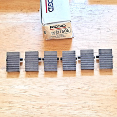 Box Of 6 NEW RIDGID 31585 JAW HEEL & PIN # 8″ WRENCH LOWER JAW MADE IN USA