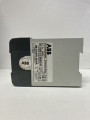 Lot of 6: ABB 2TLA010030R0000 EXPANSION RELAY E1T 0s 24VDC Used WORKING