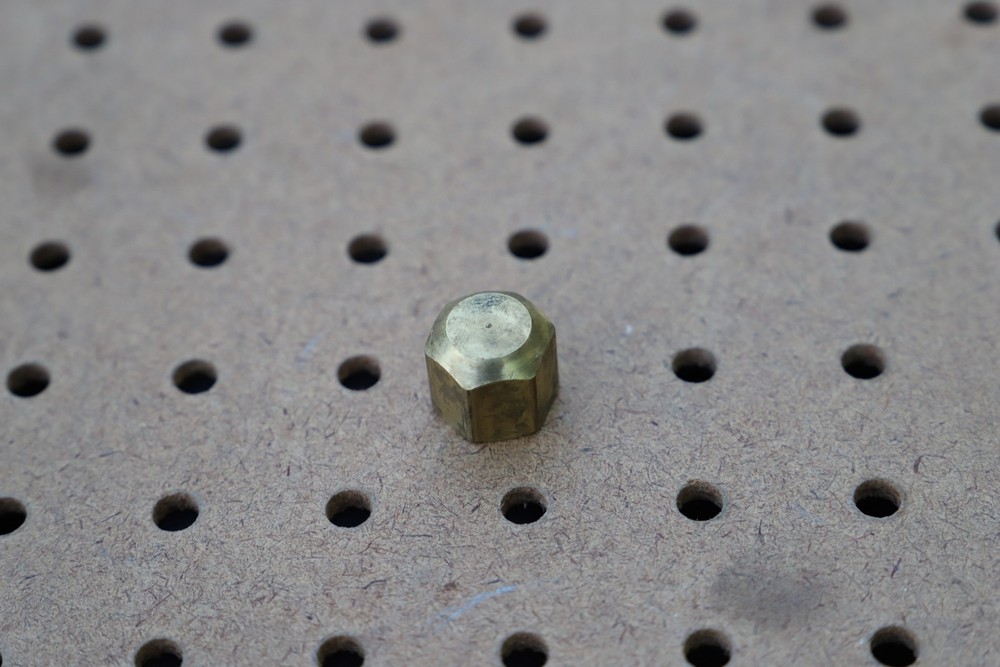 FLARE BRASS FITTED CAP 3/8″