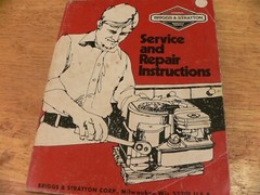 Briggs & Stratton Servic and Repair Guide 3/84