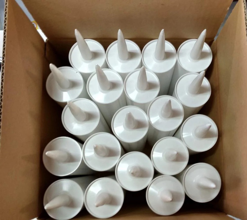 20 – QUART SIZE Empty Fillable Caulk Tube – Cartridge – High Quality/Made in USA