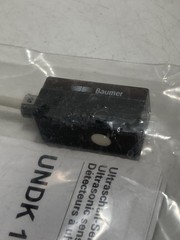 BAUMER UNDK 10P89/10600220 PROXIMITY SENSOR ULTRASONIC 4 PIN NIB