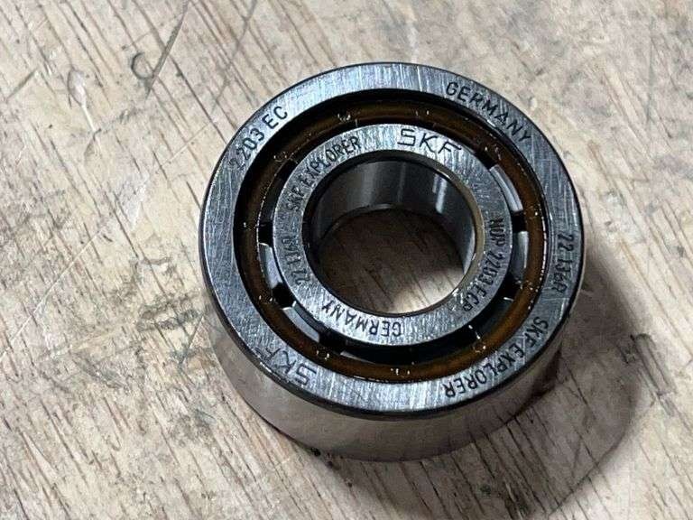 SKF NUP 2203-ECP bearings 10 pieces available
