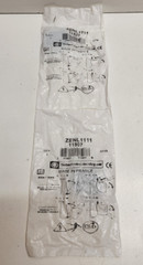 LOT OF 2 NEW IN BAG! TELEMECANIQUE 3A 200V 1NO CONTACT BLOCKS ZENL1111