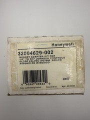 Honeywell 32004629-002 Bonnet Adapter Kit For 1/2”-3/4” Globe Valves (VG7000)