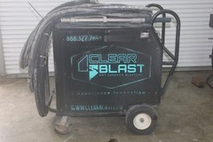 CLEARBLAST CB150 Portable Pneumatic WET ABRASIVE BLASTER