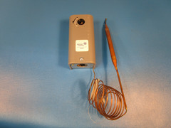 Johnson Controls A19AAF-21 C, REMOTE BULB TEMP CONTROL. 6 CAP. SPDT. NEMA 1. 3/8