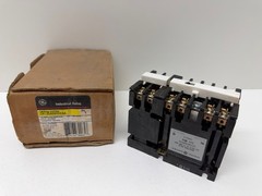NEW IN BOX! GE GENERAL ELECTRIC 300V 10A INDUSTRIAL RELAY CR120A06002AA